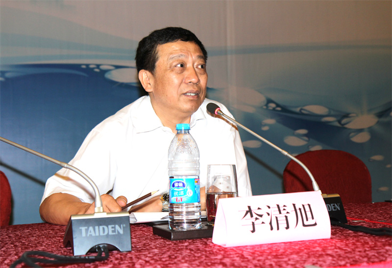 中施企協李清旭副秘書長做主題發言