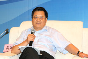 中施企協信息化專家委員會主任委員黃如福研究員參與對話交流