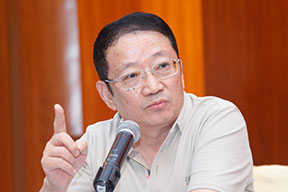 上海市建筑施工行業(yè)協(xié)會高志海副會長兼秘書長發(fā)言