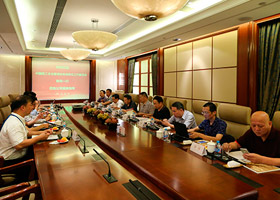 調研組一行在蘇州金螳螂總部調研交流