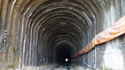 老撾南湃水電站引水隧洞全線貫通