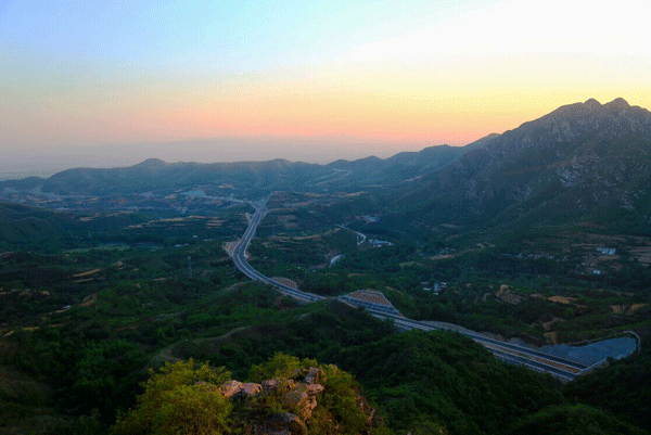 中交一公局第三工程有限公司承建河南登汝高速公路項(xiàng)目正式建成通車