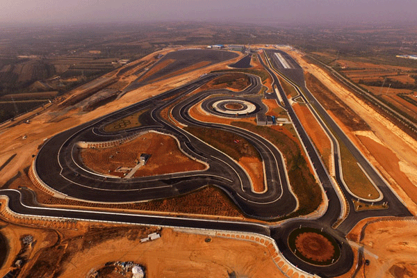 中交一公中交一公局第五工程公司承建的亞洲最大的室外綜合性輪胎試驗(yàn)場(chǎng)通車試運(yùn)營(yíng)