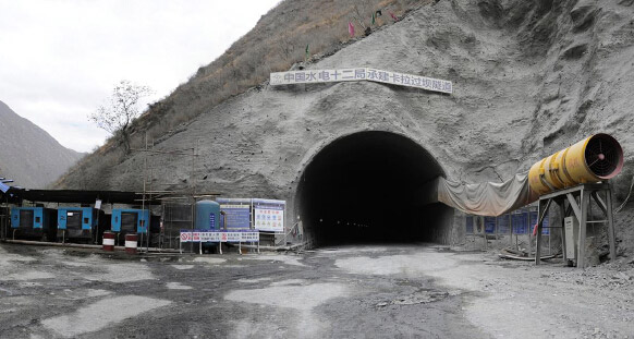 過壩隧道文明施工堪稱樣板