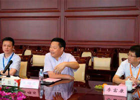 中南建設董事局主席陳錦石接受企業信息化情況