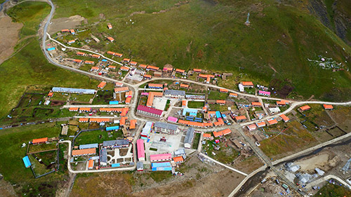 十九冶承建通村公路