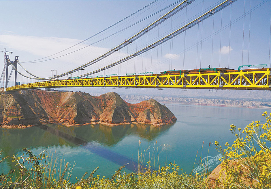 劉家峽大橋開始橋面鋪裝