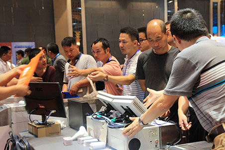 成果展示展覽現場